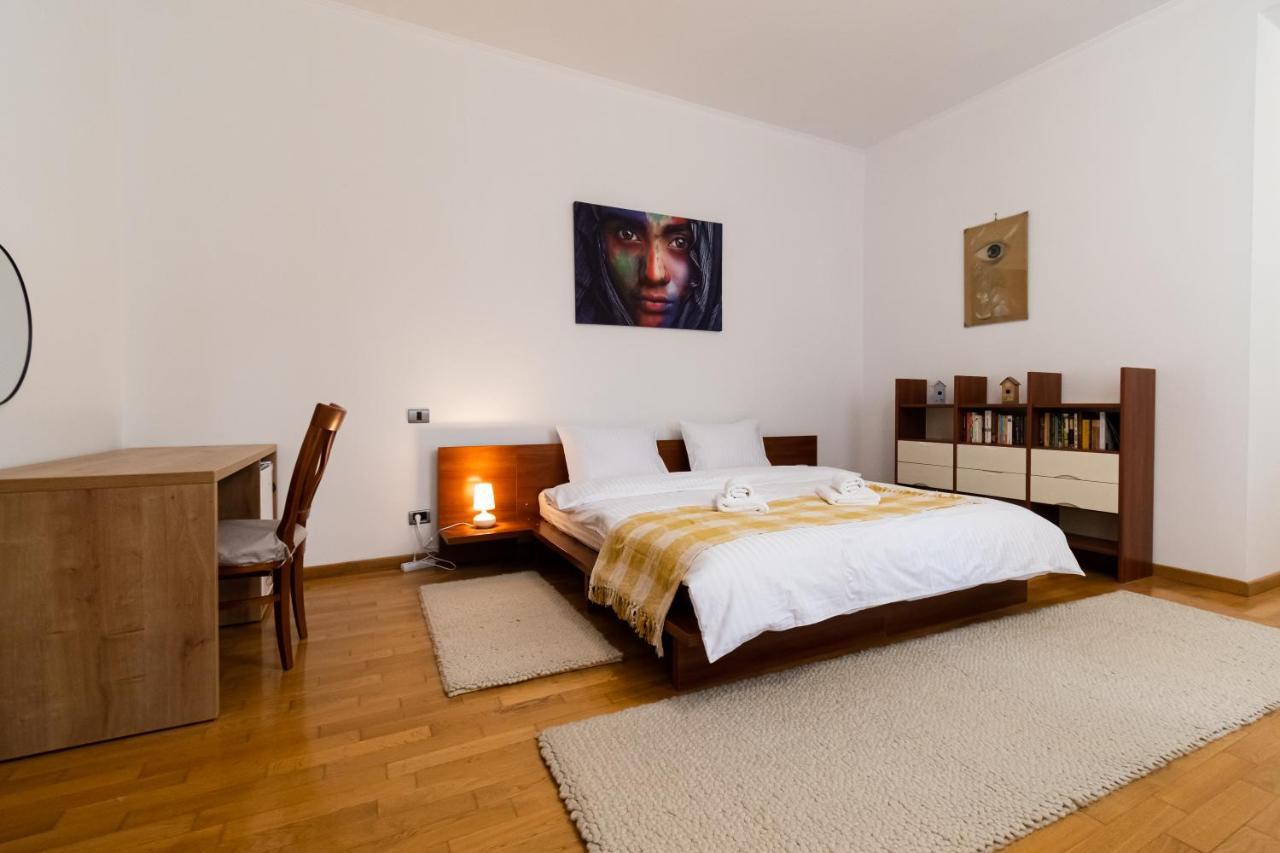 Residence 48 Beautiful Building Within Moments From The Old Town Of Braşov Eksteriør billede